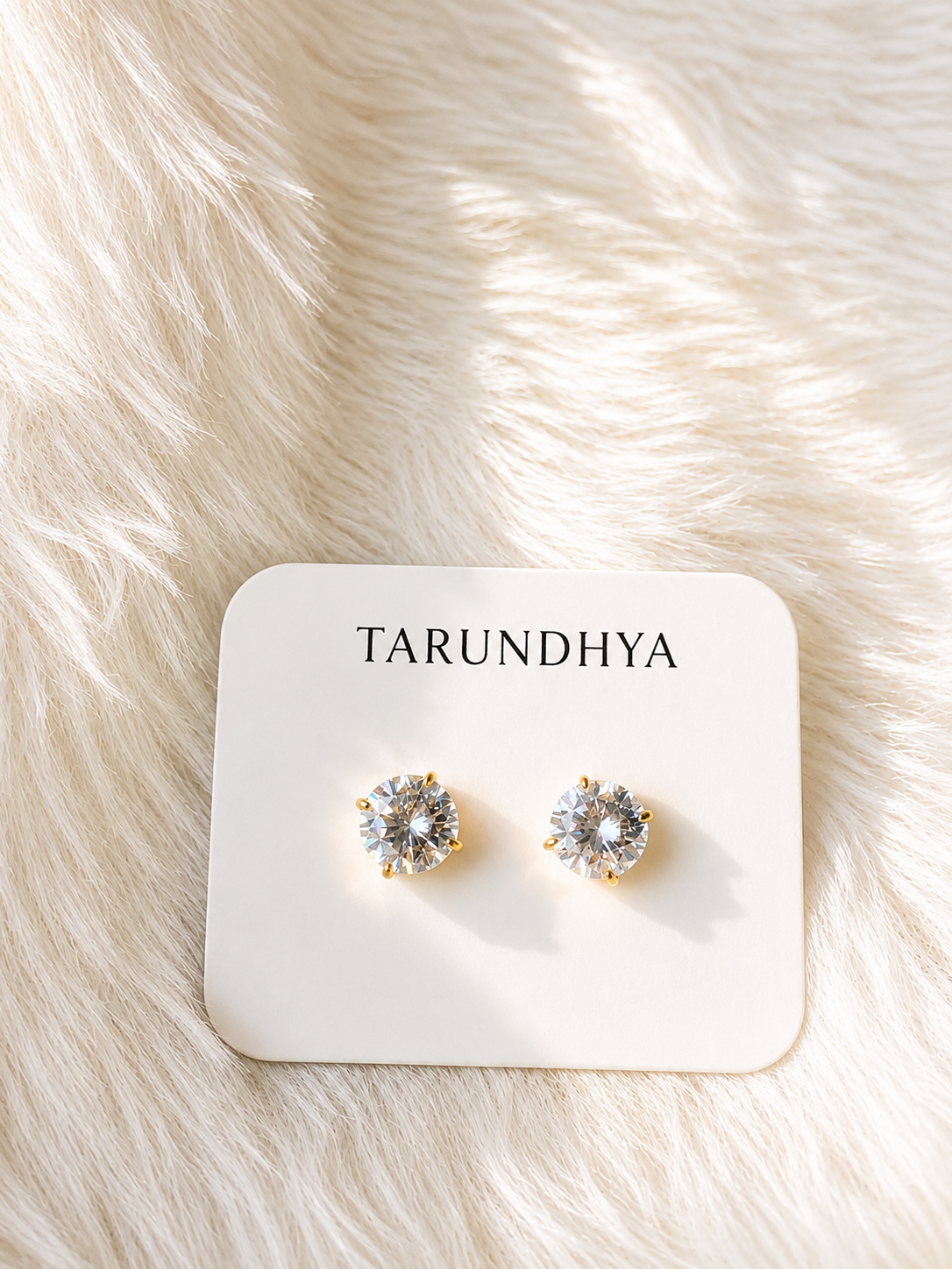 Noor studs