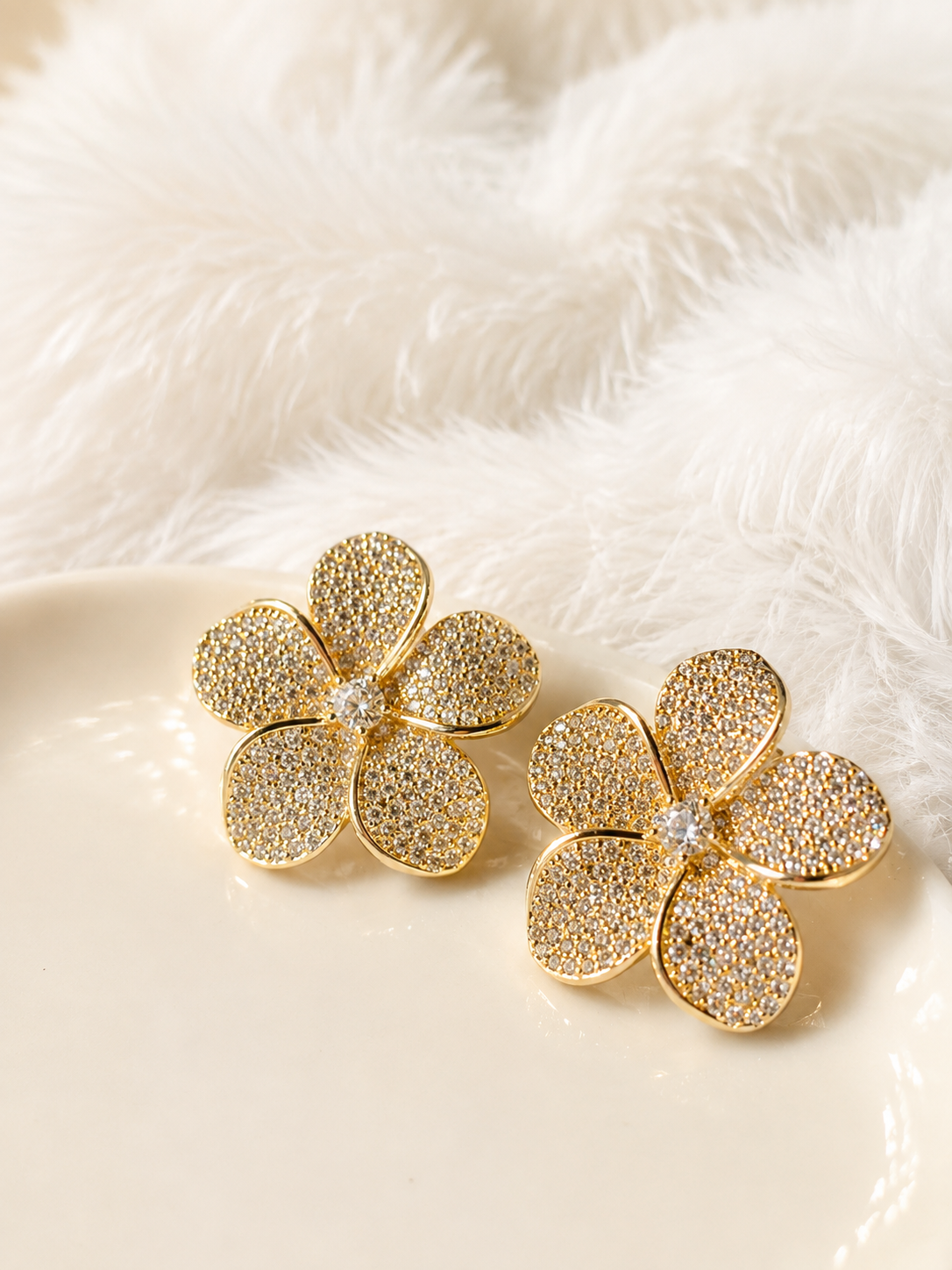 FLEURÉ STUDS