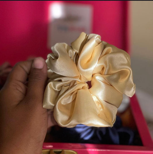 Champagne Glow Satin Scrunchie ✨🥂