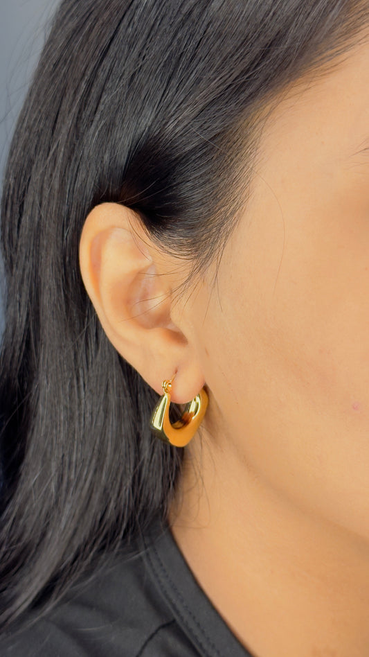 Aura Chunky Hoops